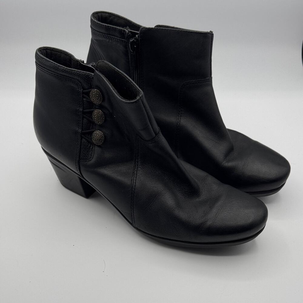 Clarks Booties - Women's 9
